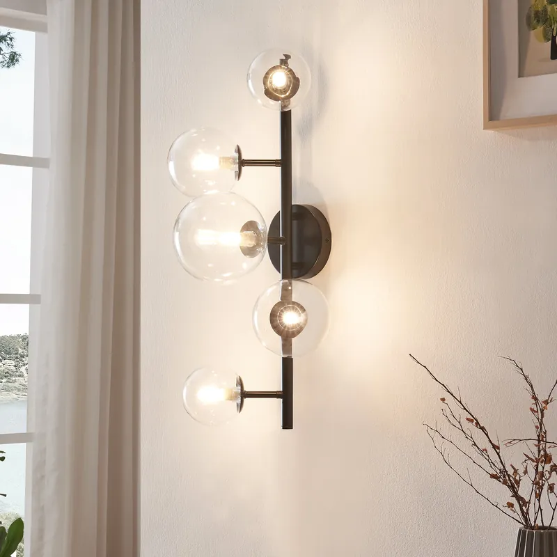 Lampada da Parete Makkor con 5 Paralumi Sferici in Vetro - Vari Colori lux.pro