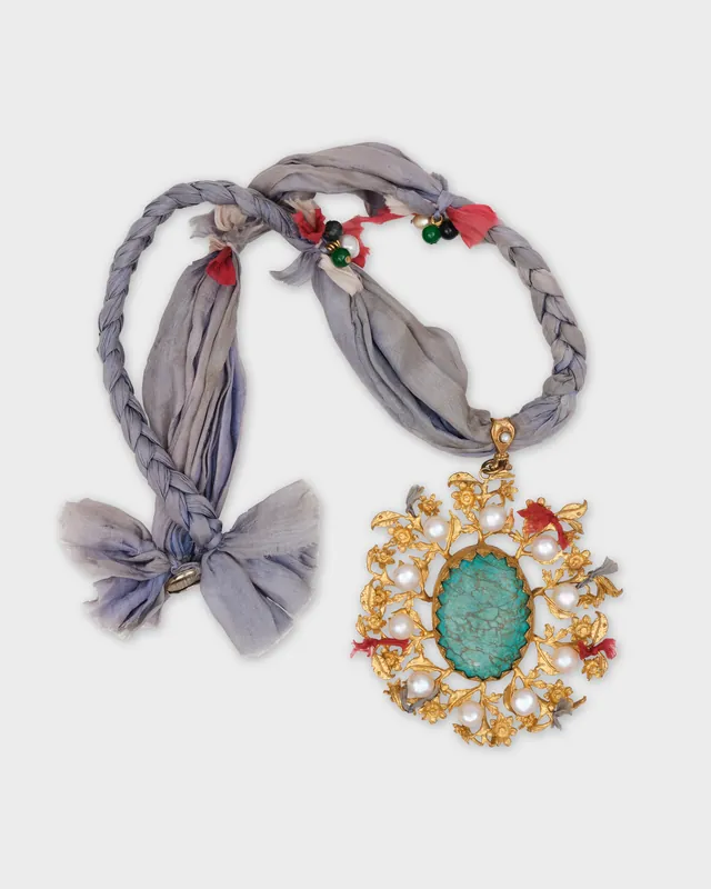 Pendant Necklace Silver and Pearl